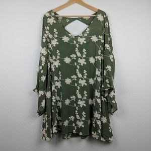 Altar'd State Oversized Embroidered Dress Bell M 🍁